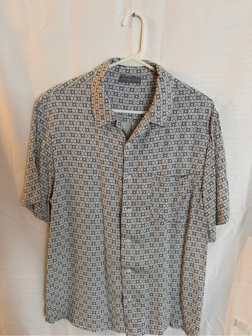 Geoffrey Beene Black and White Micro Geometric Short-Sleeve Button-Down Shirt